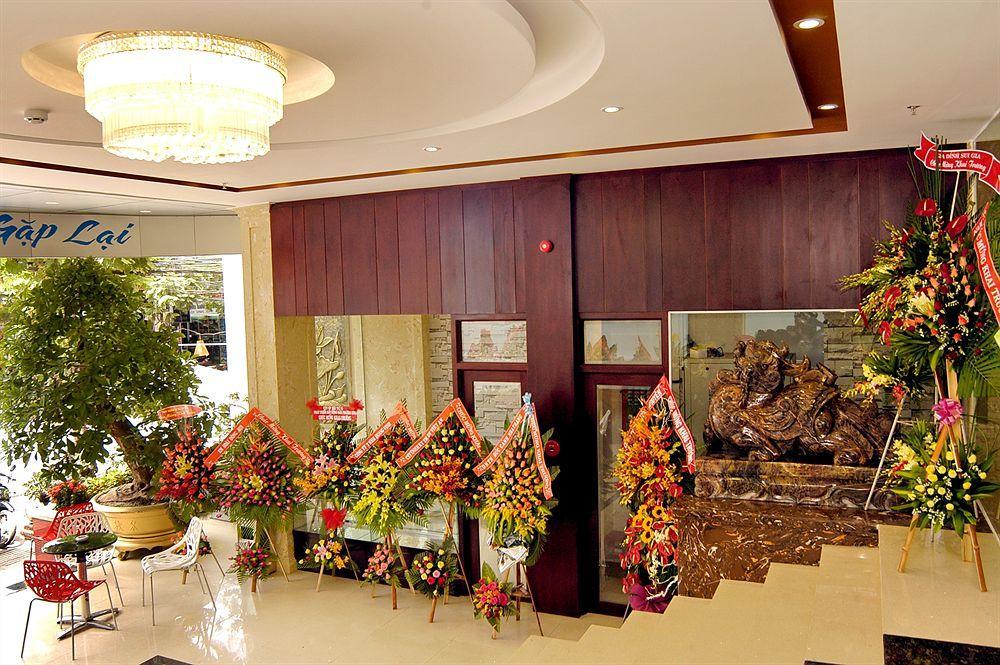 Nam Hung Hotel Nha Trang Exteriör bild