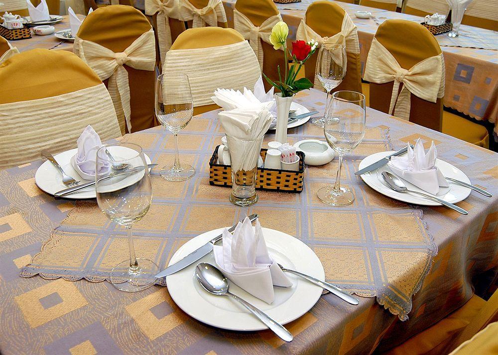 Nam Hung Hotel Nha Trang Exteriör bild