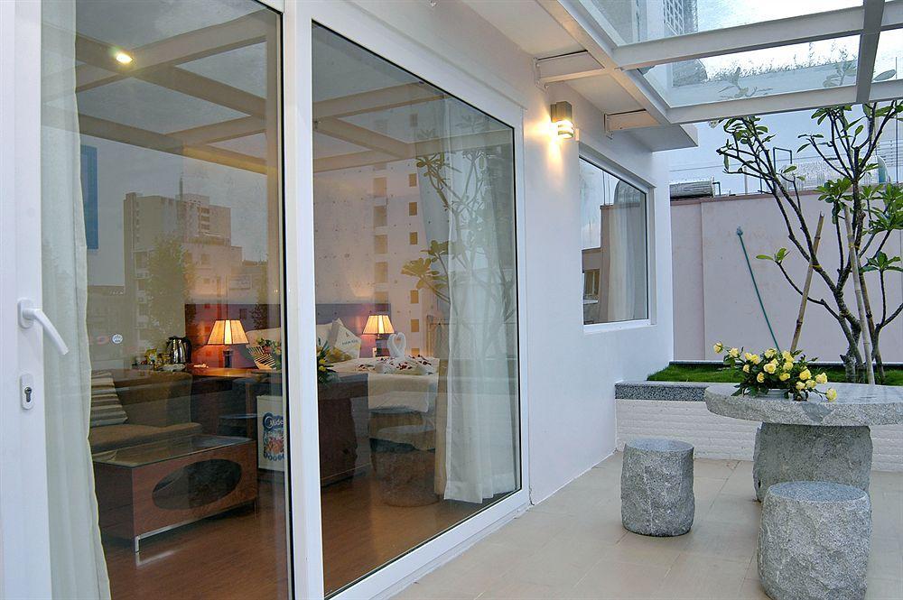 Nam Hung Hotel Nha Trang Exteriör bild