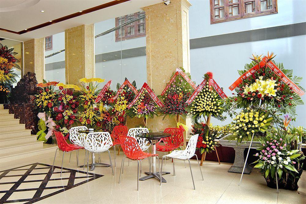 Nam Hung Hotel Nha Trang Exteriör bild