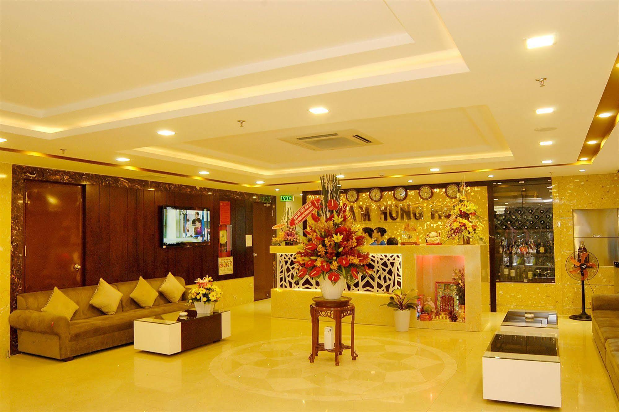 Nam Hung Hotel Nha Trang Exteriör bild