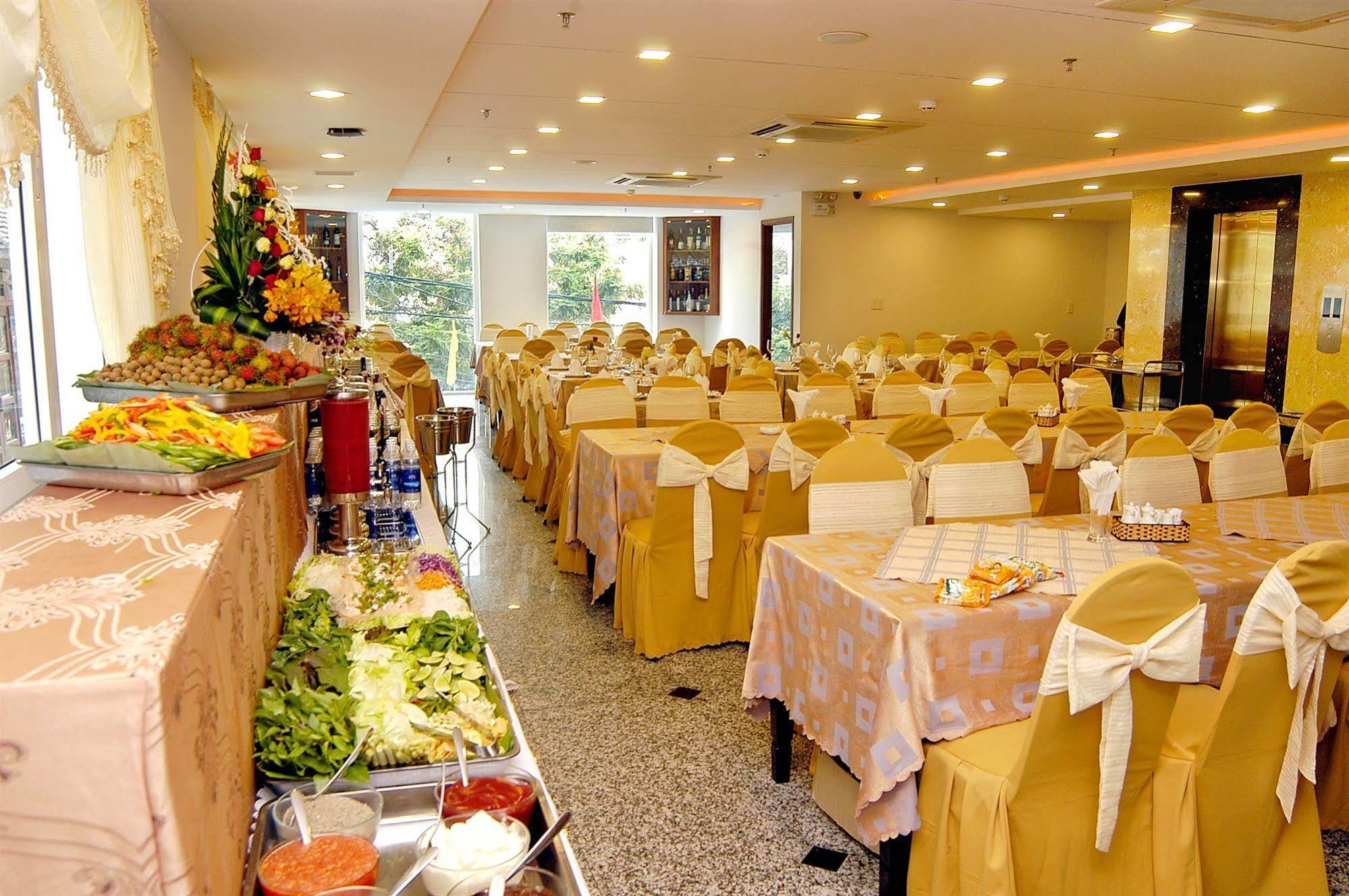 Nam Hung Hotel Nha Trang Exteriör bild